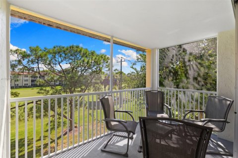 Copropriété à vendre à Naples, Floride: 2 chambres, 108.14 m2 № 2018711 - photo 20