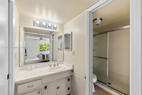 Copropriété à vendre à Naples, Floride: 2 chambres, 108.14 m2 № 2018711 - photo 28
