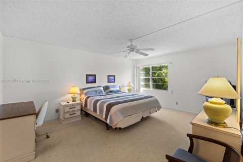 Copropriété à vendre à Naples, Floride: 2 chambres, 108.14 m2 № 2018711 - photo 23