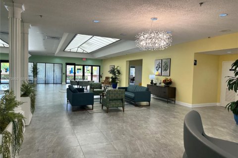 Condo in Sunrise, Florida, 2 bedrooms  № 2043289 - photo 30