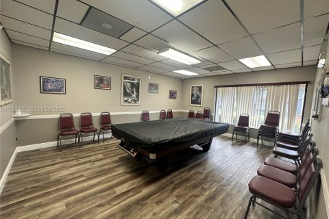 Condo in Sunrise, Florida, 2 bedrooms  № 2043289 - photo 24