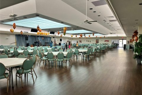 Condo in Sunrise, Florida, 2 bedrooms  № 2043289 - photo 27