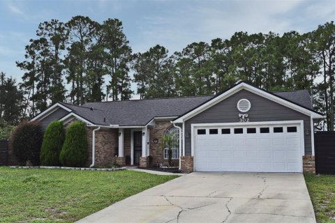 Casa en alquiler en Deltona, Florida, 3 dormitorios, 153.75 m2 № 1900243 - foto 2