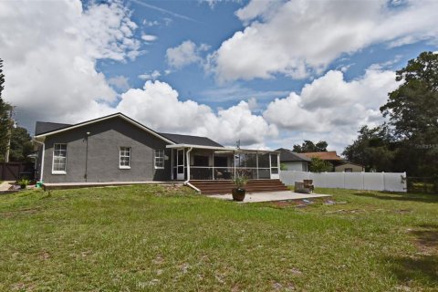 Casa en alquiler en Deltona, Florida, 3 dormitorios, 153.75 m2 № 1900243 - foto 4