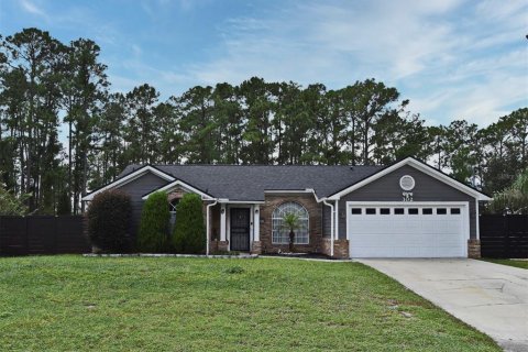 Casa en alquiler en Deltona, Florida, 3 dormitorios, 153.75 m2 № 1900243 - foto 1