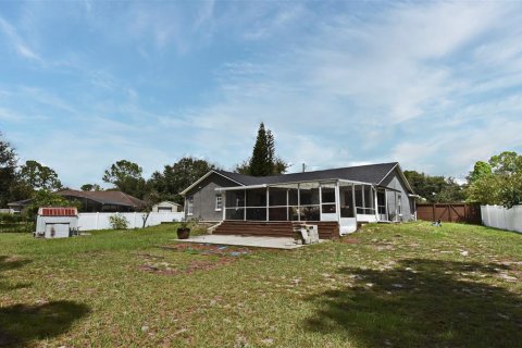 Casa en alquiler en Deltona, Florida, 3 dormitorios, 153.75 m2 № 1900243 - foto 13