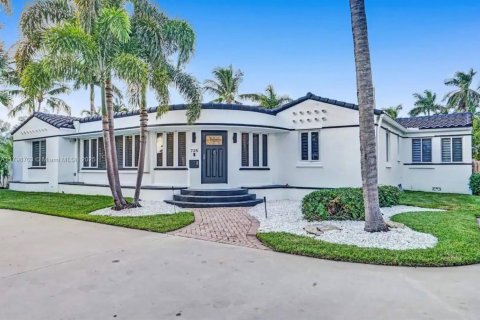 Casa en venta en Hollywood, Florida, 7 dormitorios № 1861399 - foto 8