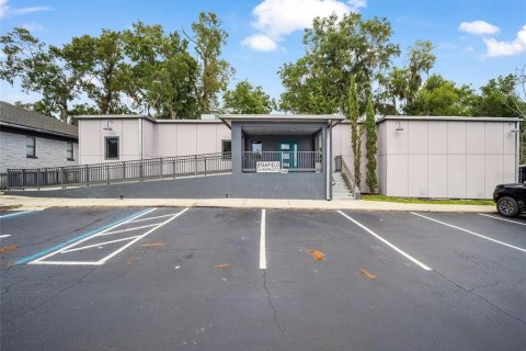 Commercial property in Ocala, Florida 395.39 sq.m. № 1386527 - photo 2