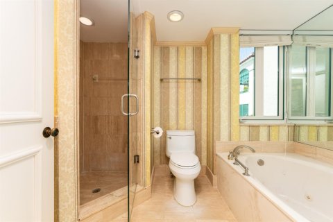 Condo in Boca Raton, Florida, 2 bedrooms № 2251946 - photo 15