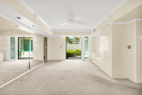 Condo in Boca Raton, Florida, 2 bedrooms № 2251946 - photo 12