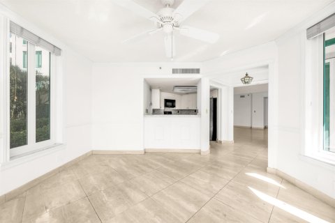 Condo in Boca Raton, Florida, 2 bedrooms № 2251946 - photo 11