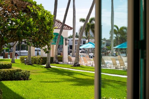 Condo in Boca Raton, Florida, 2 bedrooms № 2251946 - photo 22