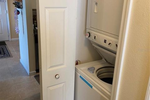 Condo in Sanford, Florida, 2 bedrooms  № 1644688 - photo 9