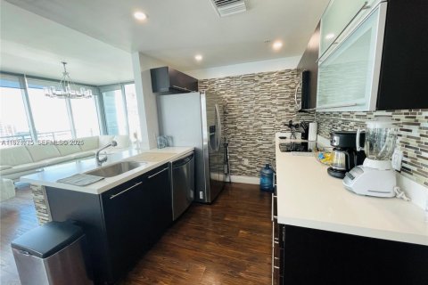 Copropriété à louer à Miami, Floride: 3 chambres, 154.4 m2 № 1986910 - photo 11