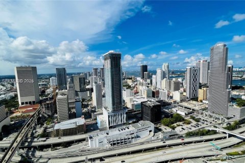 Copropriété à louer à Miami, Floride: 3 chambres, 154.4 m2 № 1986910 - photo 28