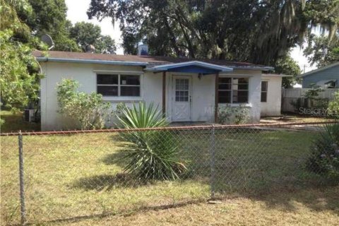 Casa en Lakeland, Florida 3 dormitorios, 81.1 m2 № 2370835