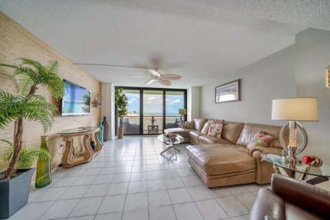 Condominio en alquiler en Clearwater, Florida, 2 dormitorios, 117.43 m2 № 557795 - foto 2
