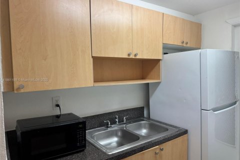 Купить кондоминиум в Норт-Майами-Бич, Флорида 1 спальня, 49.24м2, № 2016904 - фото 19