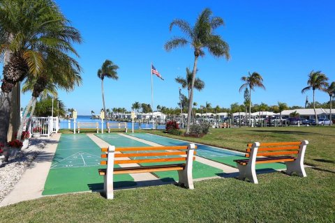 House in Longboat Key, Florida 2 bedrooms, 123.28 sq.m. № 1917919 - photo 23