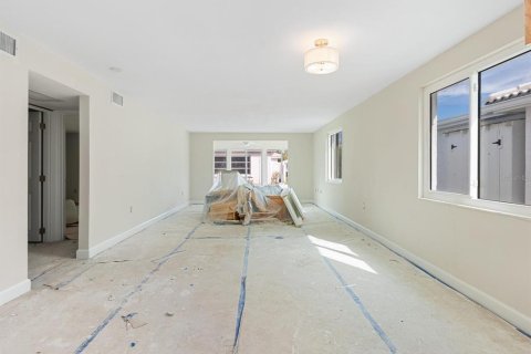 Casa en venta en Longboat Key, Florida, 2 dormitorios, 123.28 m2 № 1917919 - foto 8