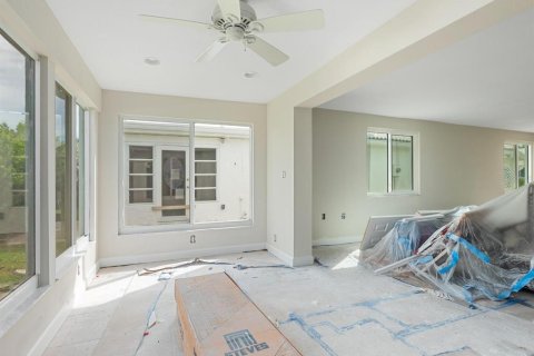 Casa en venta en Longboat Key, Florida, 2 dormitorios, 123.28 m2 № 1917919 - foto 13