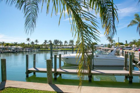 Casa en venta en Longboat Key, Florida, 2 dormitorios, 123.28 m2 № 1917919 - foto 6