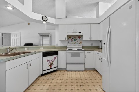 Villa ou maison à vendre à Port St. Lucie, Floride: 3 chambres, 167.97 m2 № 2187614 - photo 6