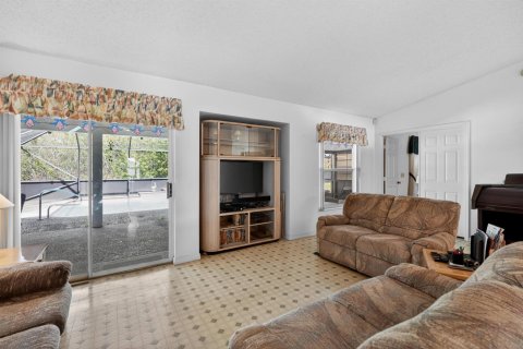 Villa ou maison à vendre à Port St. Lucie, Floride: 3 chambres, 167.97 m2 № 2187614 - photo 15