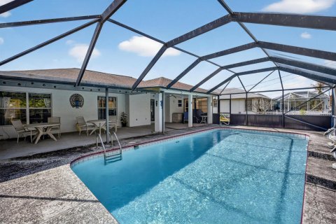 Casa en Port St. Lucie, Florida 3 dormitorios, 167.97 m2 № 2187614