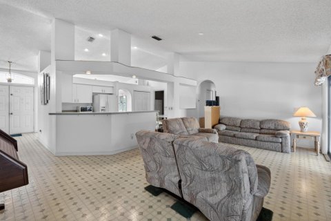 Villa ou maison à vendre à Port St. Lucie, Floride: 3 chambres, 167.97 m2 № 2187614 - photo 12