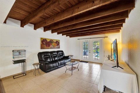 House in Cooper City, Florida 4 bedrooms, 232.35 sq.m. № 1852426 - photo 15