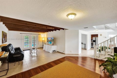 House in Cooper City, Florida 4 bedrooms, 232.35 sq.m. № 1852426 - photo 13