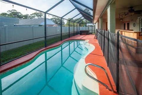 House in Cocoa, Florida 5 bedrooms, 269.23 sq.m. № 1824308 - photo 29