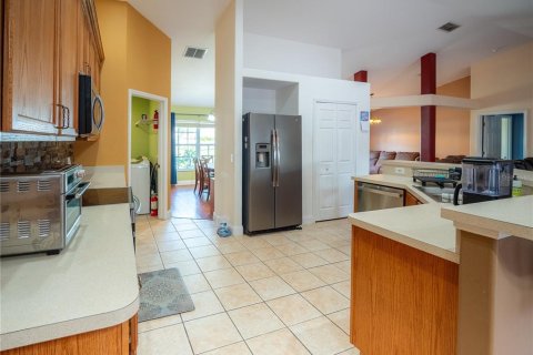 House in Cocoa, Florida 5 bedrooms, 269.23 sq.m. № 1824308 - photo 11