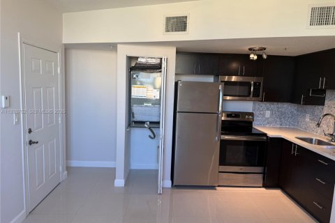 Appartement à louer à Miami, Floride: 1 chambre, 53.42 m2 № 2000187 - photo 2