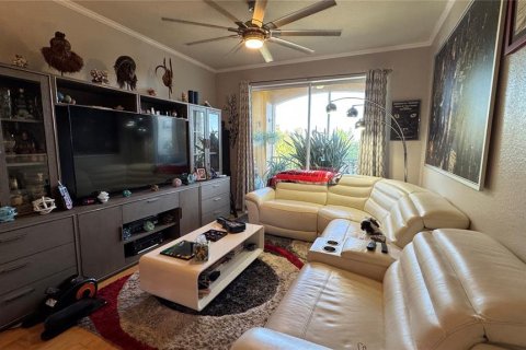 Condo in Orlando, Florida, 2 bedrooms  № 1690531 - photo 15