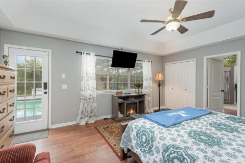 House in Deltona, Florida 4 bedrooms, 243.96 sq.m. № 1148447 - photo 15
