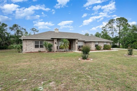 House in Deltona, Florida 4 bedrooms, 243.96 sq.m. № 1148447 - photo 3