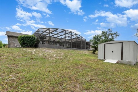 House in Deltona, Florida 4 bedrooms, 243.96 sq.m. № 1148447 - photo 28