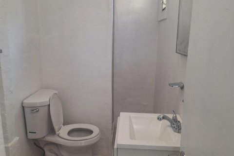 Снять в аренду квартиру в Майами, Флорида 3 комнаты, 41.81м2, № 2245098 - фото 7