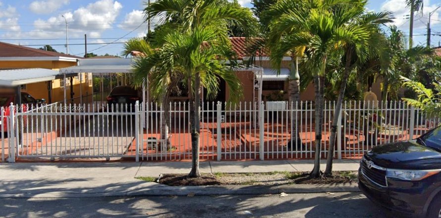 Casa en Hialeah, Florida 3 dormitorios, 116.59 m2 № 1731721