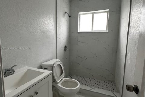 Villa ou maison à vendre à Miami Gardens, Floride: 3 chambres, 219.25 m2 № 1977531 - photo 12