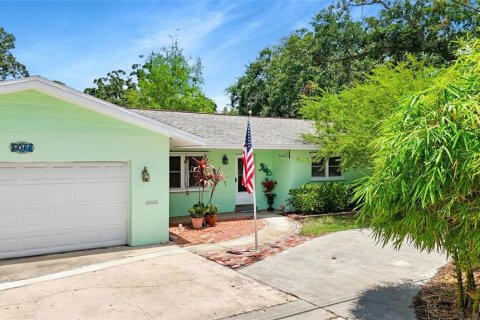 Villa ou maison à vendre à Gulfport, Floride: 4 chambres, 194.17 m2 № 1770000 - photo 3