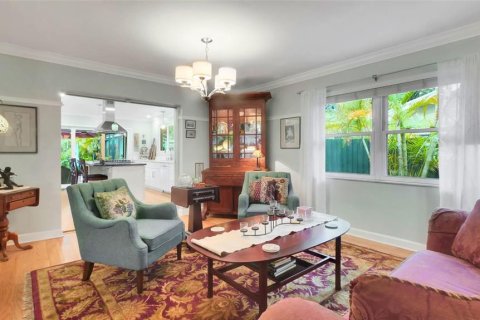 Villa ou maison à vendre à Gulfport, Floride: 4 chambres, 194.17 m2 № 1770000 - photo 10