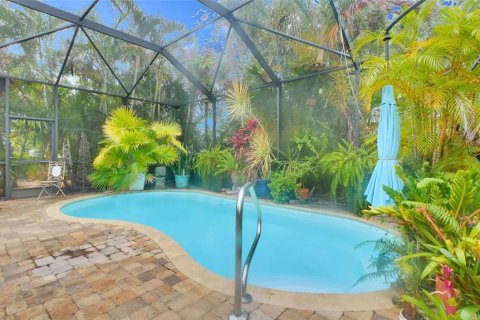 Villa ou maison à vendre à Gulfport, Floride: 4 chambres, 194.17 m2 № 1770000 - photo 28