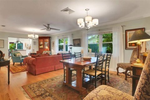 Villa ou maison à vendre à Gulfport, Floride: 4 chambres, 194.17 m2 № 1770000 - photo 9