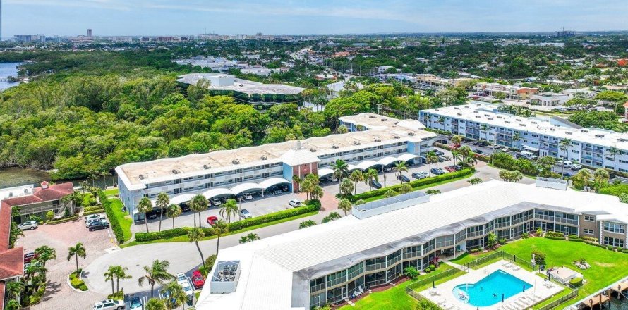 Condominio en Boca Raton, Florida, 2 dormitorios № 1216233