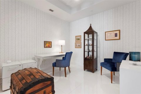 Купить кондоминиум в Сарасота, Флорида 10 комнат, 139.17м2, № 2103624 - фото 13