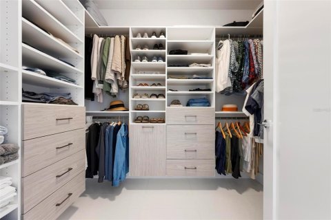 Купить кондоминиум в Сарасота, Флорида 10 комнат, 139.17м2, № 2103624 - фото 23