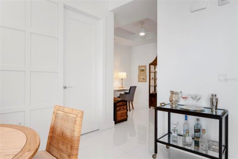 Купить кондоминиум в Сарасота, Флорида 10 комнат, 139.17м2, № 2103624 - фото 12